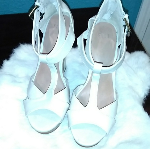 Shoes - Picture 2 of 5